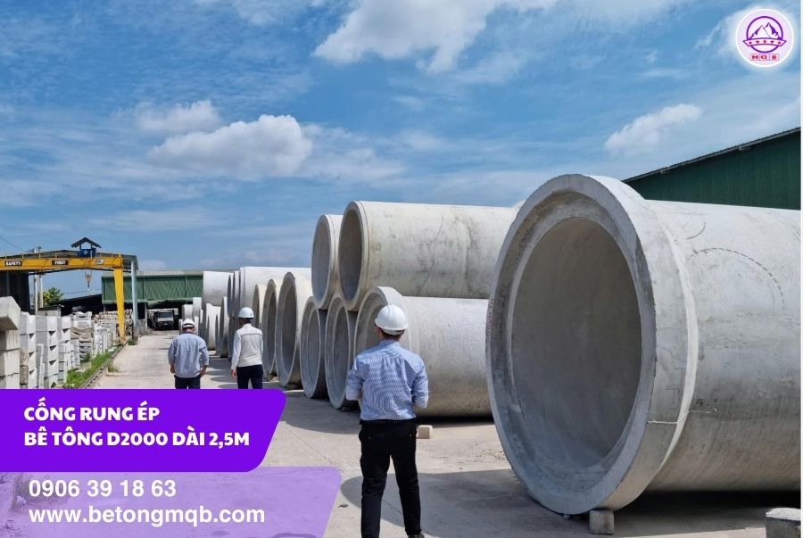 Cống rung ép bê tông D2000 dài 2,5m tại Tp. Hồ Chí Minh | Bê tông MQB 2 ong-cong-be-tong-rung-ep-d2000