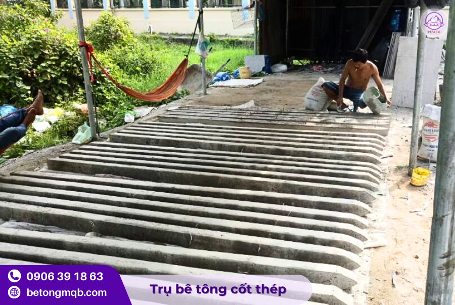 Trụ bê tông 120x120x2500mm tại TPHCM 3 Trụ bê tông 120x120x2500mm có râu mốc lưới B40