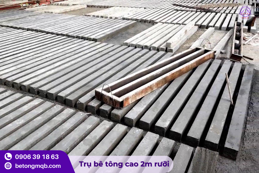 Trụ rào bê tông 200x200x2500mm tại TPHCM 2 Trụ rào bê tông 200x200x2500mm lưới B40