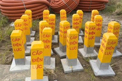 Cột mốc bê tông