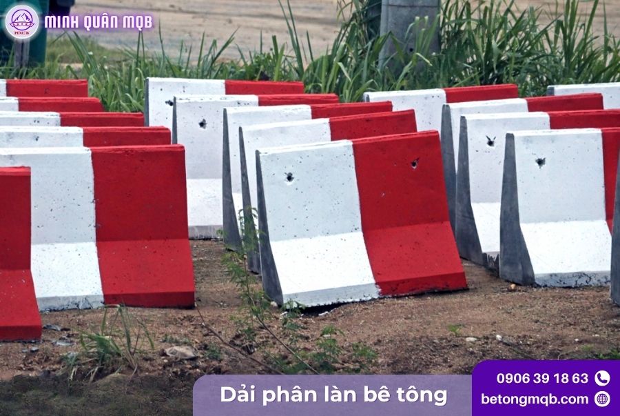 Dải phân làn bằng bê tông cốt thép