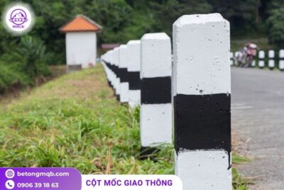 Cọc tiêu giao thông