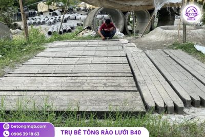 Trụ xi măng hàng rào