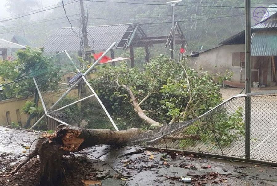 Hạ tầng giao thông chịu thiệt hại nặng sau bão lũ: Cấu kiện bê tông đúc sẵn đang cần thiết cho năm 2026 3 hạ tầng giao thông hư hỏng sau bão lũ