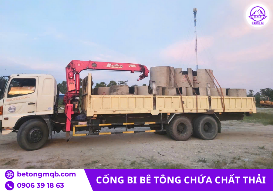 Bi bê tông chứa chất thải nắp rời
