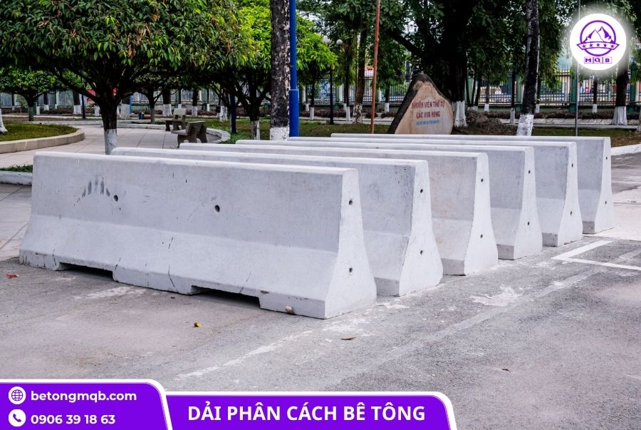 Sản xuất và cung cấp dải phân cách 400x600x2000mm chất lượng 2 Dải phân cách 400x600x2000mm bê tông cốt thép