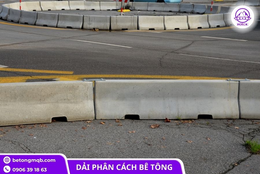 Sản xuất và cung cấp dải phân cách 400x600x2000mm chất lượng 5 dai phan cach 400x600x2000mm tai mien nam