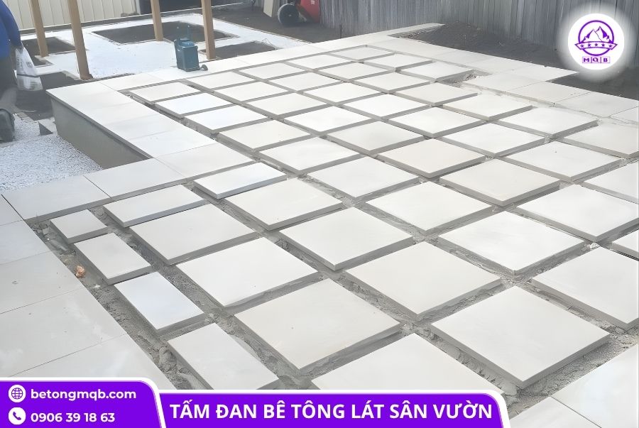 Cung cấp tấm đan bê tông 50x50x5cm lát sân vườn 1 Tấm đan bê tông 50x50x5cm