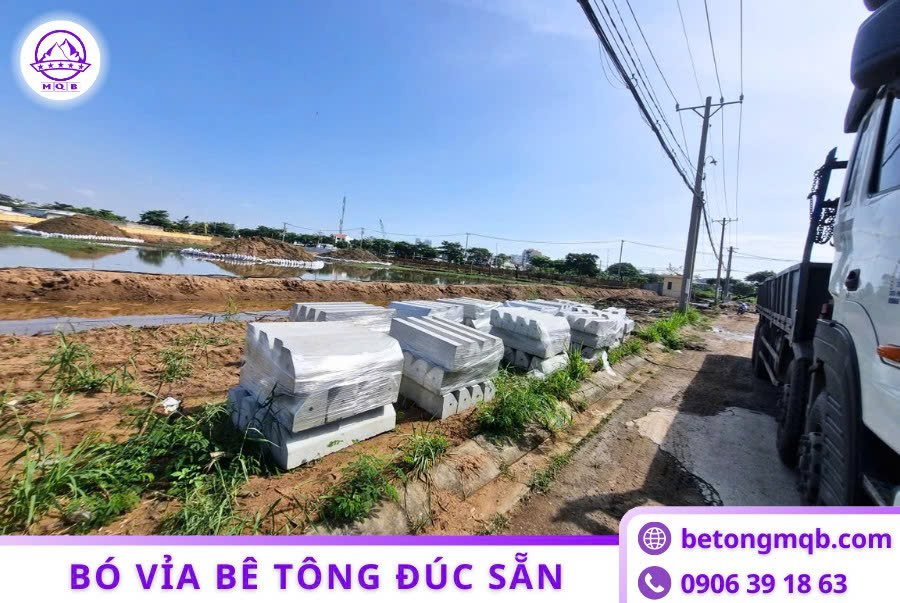 Bó Vỉa Tuyến Đường Long Thành 2026: Giải Pháp Ổn Định Hạ Tầng | Bê Tông MQB 2 thi công bó vỉa tuyến đường long thành MQB