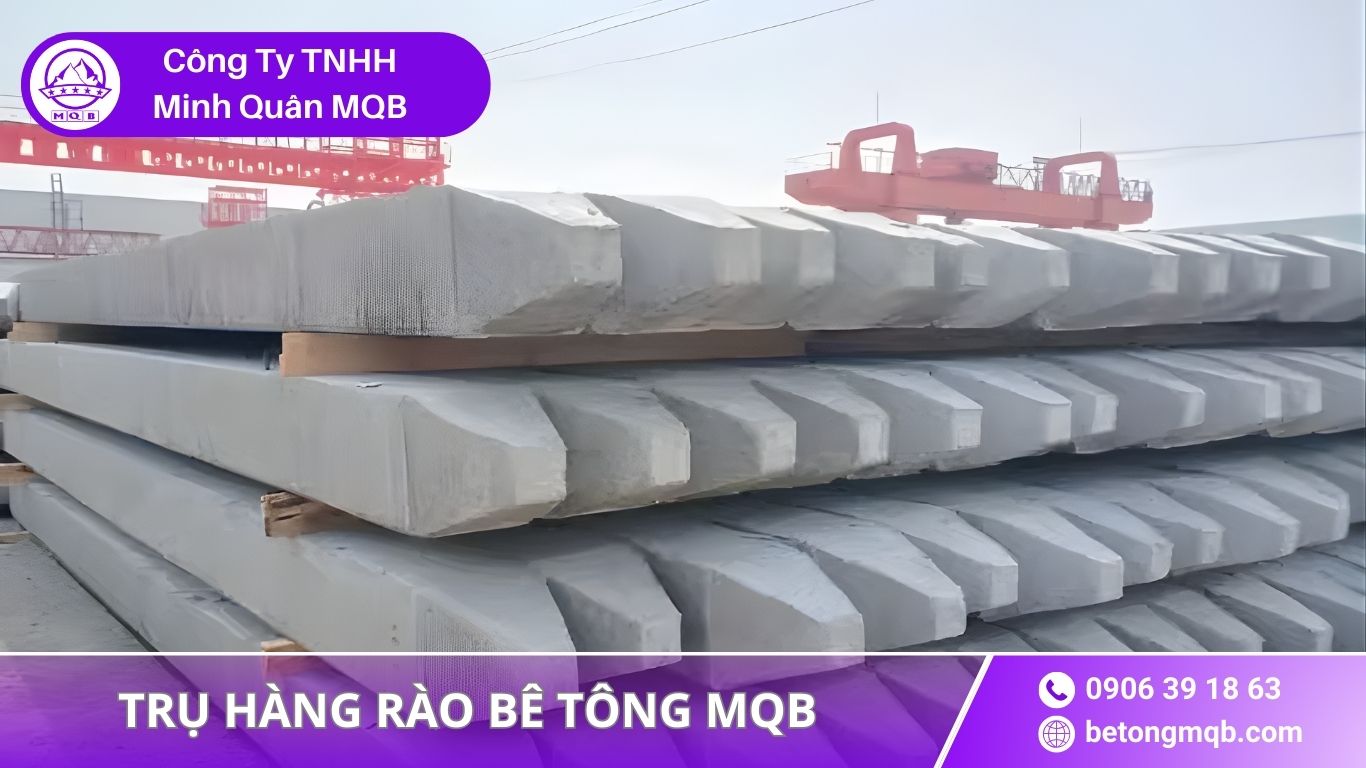 Trụ Bê Tông Hàng Rào Ven Biển: Chống Ăn Mòn & Tăng Độ Bền 2026 | Bê Tông MQB 2 hư hại trụ bê tông hàng rào ven biển