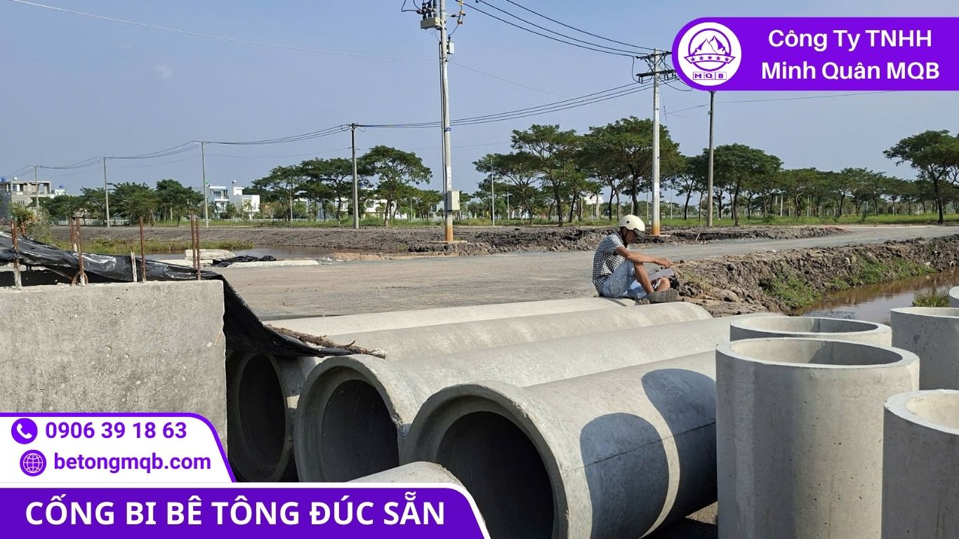 7 Tiêu Chí Chọn Bể Phốt Bằng Cống Bi Bê Tông | Bê Tông MQB 1 Khảo sát vị trí lắp đặt bể phốt bằng cống bi bê tông tại miền Nam