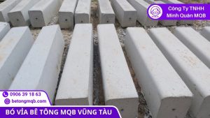đóng gói bó vỉa bê tông chống sứt mẻ bằng kiện và đệm kê khi giao công trình