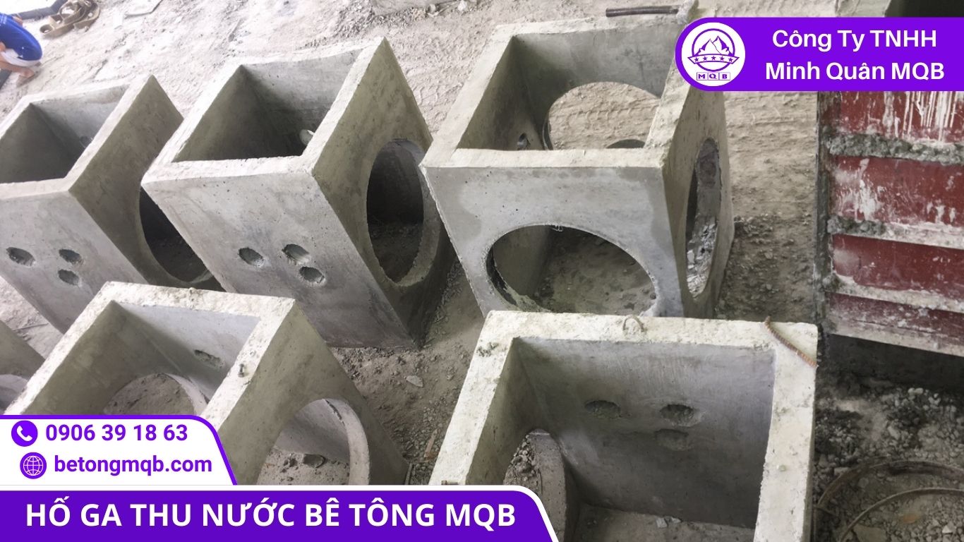 ga thu nước mưa bố trí theo điểm tụ thủy và dốc mặt đường