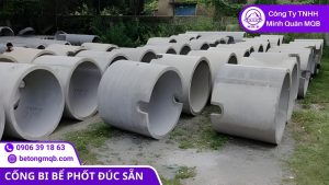 Quan sát váng/bọt tại hố ga kiểm tra sau bể phốt để dự báo tắc nghẽn