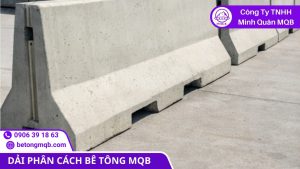 xưởng sản xuất dải phân cách bê tông kiểm tra khuôn và kích thước