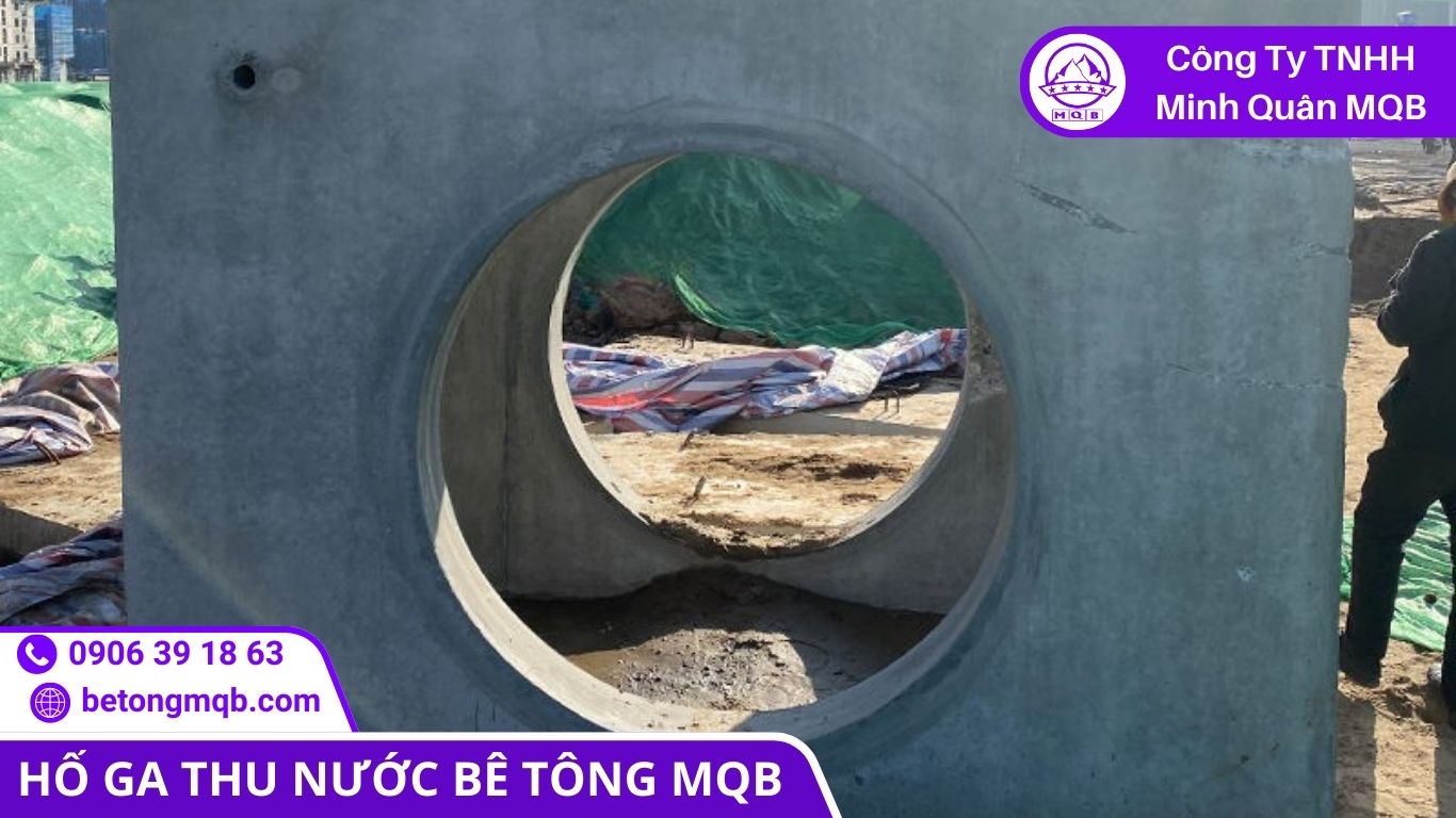 thi công hố ga đúc sẵn thao tác cẩu hạ và căn chỉnh tim cao độ