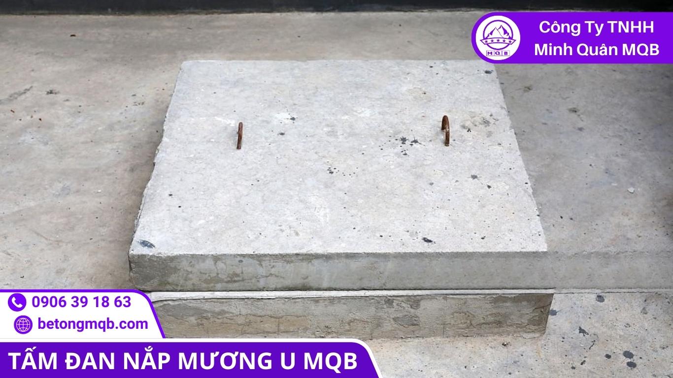 Khe thoát nước an toàn cho xe máy và người đi bộ ở đô thị