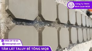 Kiểm tra bề mặt cấu kiện trước khi lắp đặt taluy