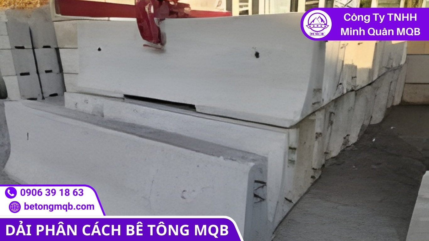 Kiểm tra dung sai theo lô giúp giữ độ thẳng tuyến khi lắp dải phân cách