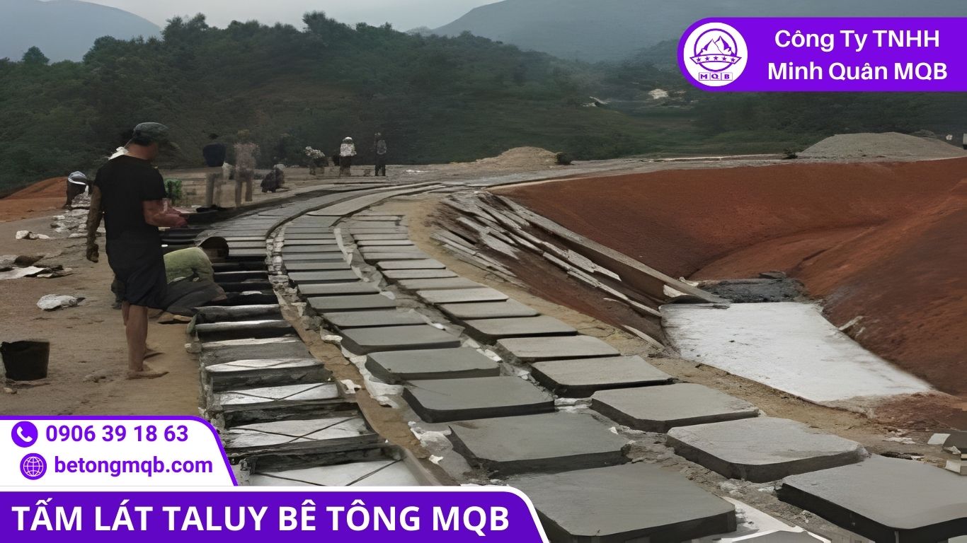 Căn tuyến và xử lý mạch ghép tấm trong thi công taluy