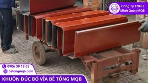 So sánh sự khác biệt về độ dày thép và đường hàn giữa khuôn bó vỉa giá rẻ và khuôn tiêu chuẩn MQB