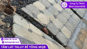 lỗi lát taluy xói chân taluy tạo hàm ếch sau mưa lớn