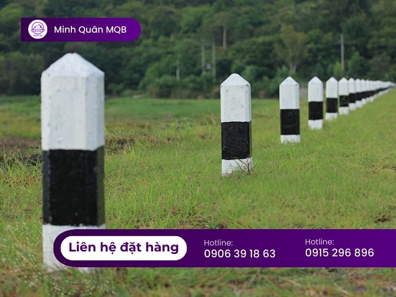 Cọc tiêu bê tông giao thông