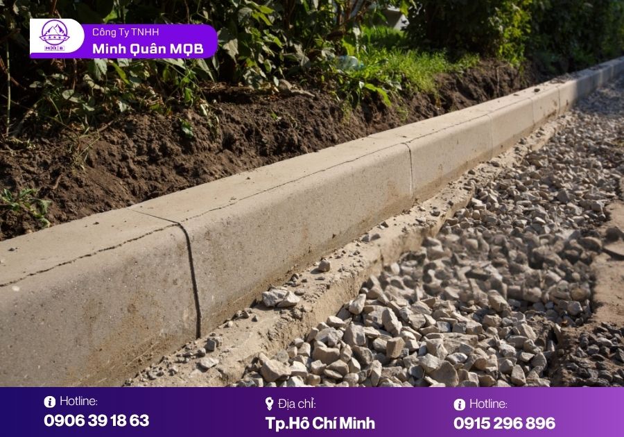 Có nên dùng bê tông bó vỉa hè cho công trình nhỏ 4 be tong bo via he duc san