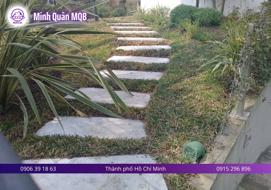 Tấm đan chữ nhật lát lối đi