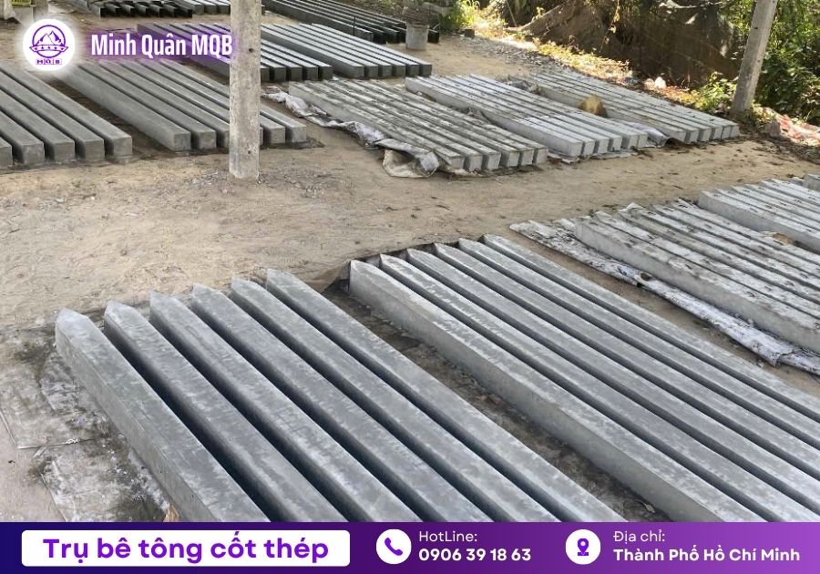 Trụ hàng rào tại Miền Nam