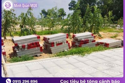 Cọc tiêu đường bộ