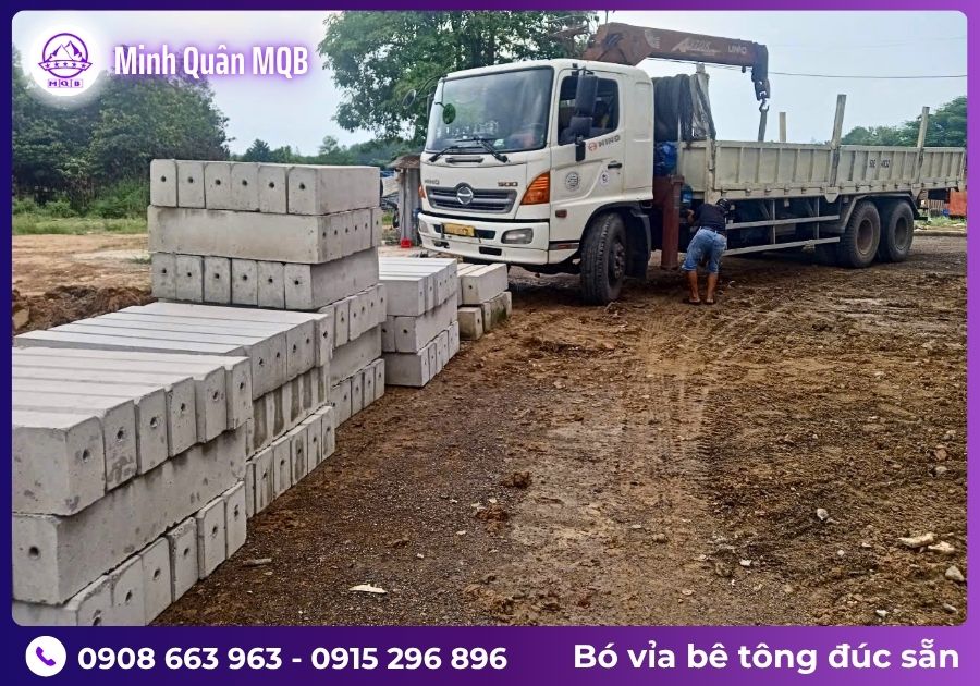 Báo giá bó vỉa bê tông M200 và M300 chênh lệch bao nhiêu? 4 Báo giá bó vỉa bê tông đúc sẵn