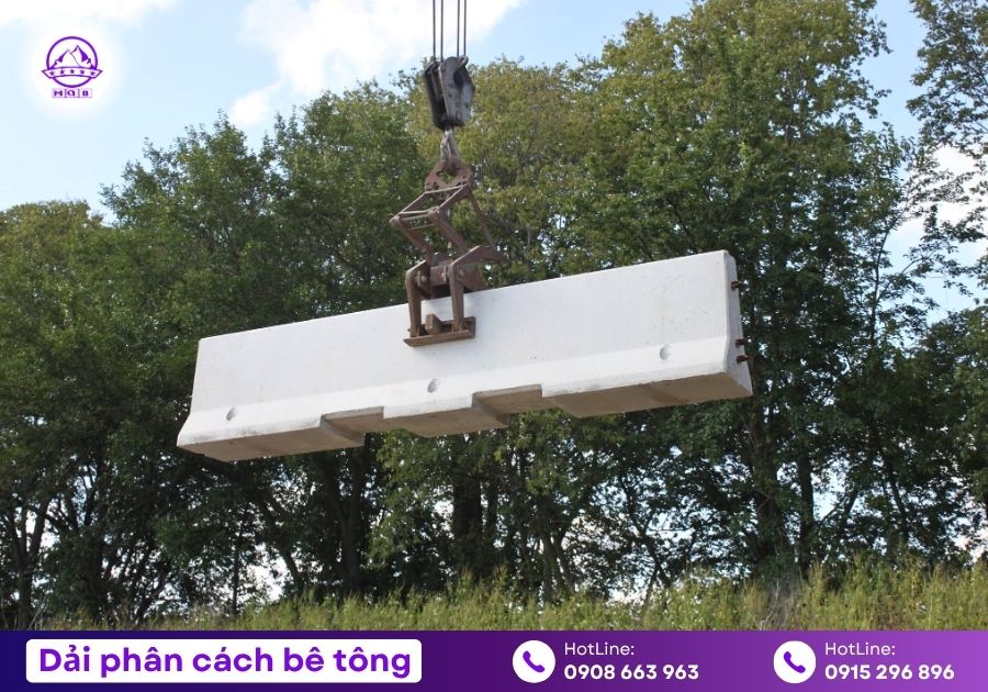 Dải phân cách chữ A phân làn