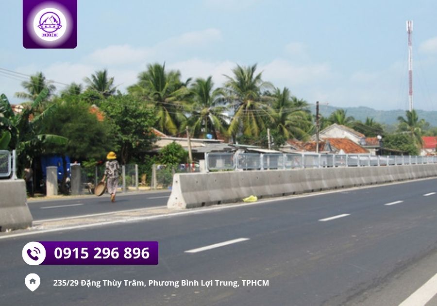 Dải phân cách cứng 