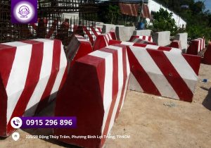 Dải phân cách đường bộ