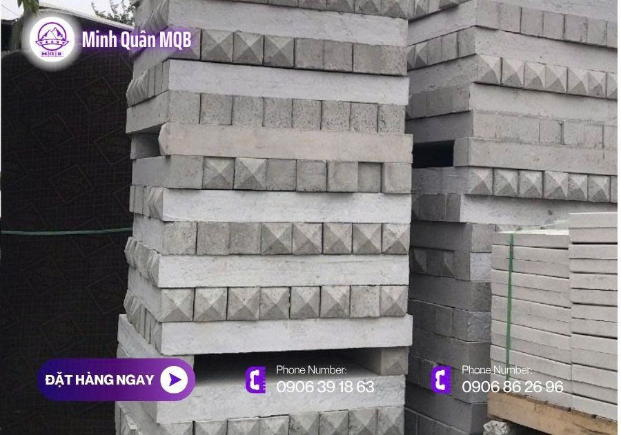 Cột mốc bê tông tại miền Nam